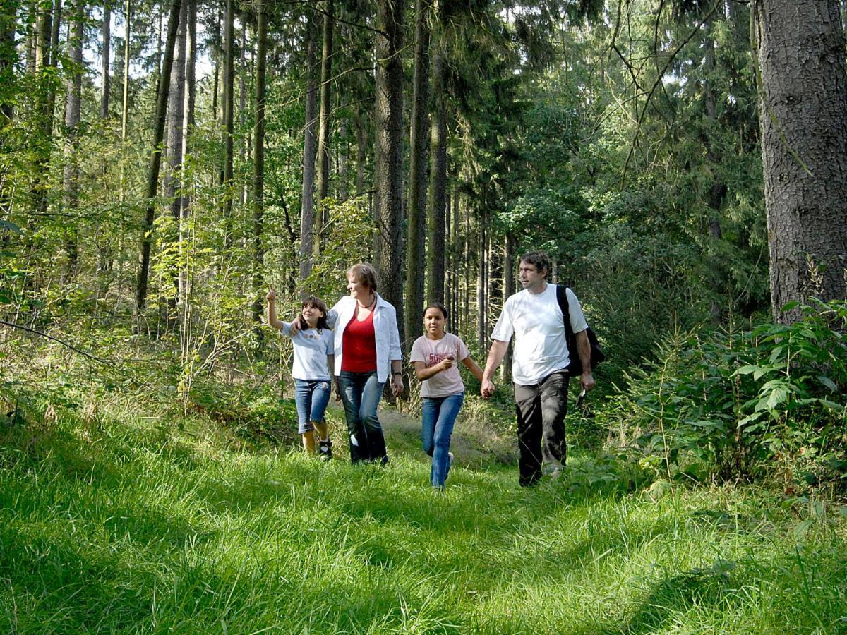 Ferienhof "Alte Foersterei" Knau Bagian luar foto